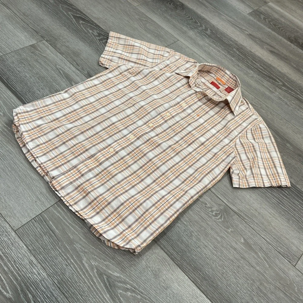 IZOD Short Sleeve Button-Down Shirt‎ Mens Size M Plaid Orange Navy White Logo